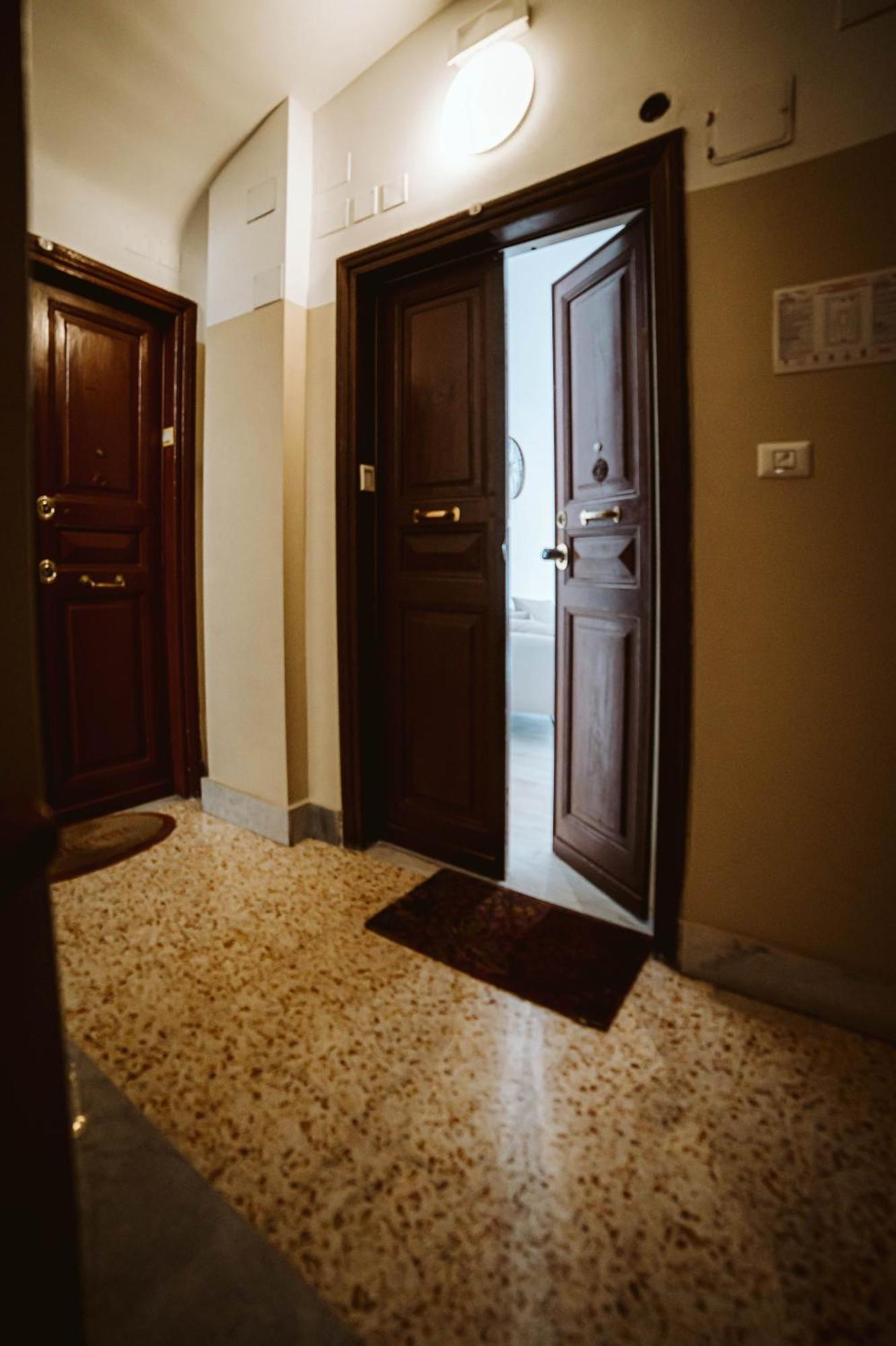Colosseo Cozy Rooms B&B Rom Exteriör bild